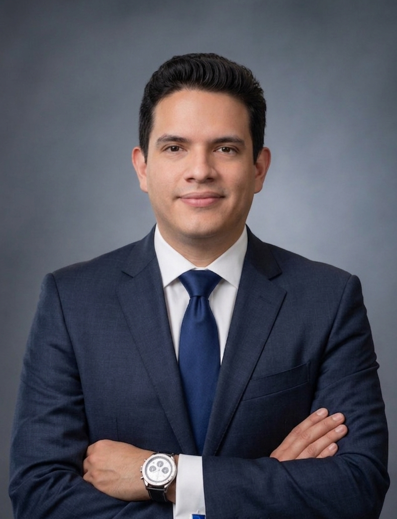 Abg. Andoni Luis Torres Villegas